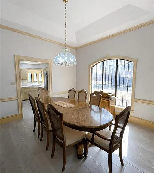 121 E Jonquil Ave — Photo 4