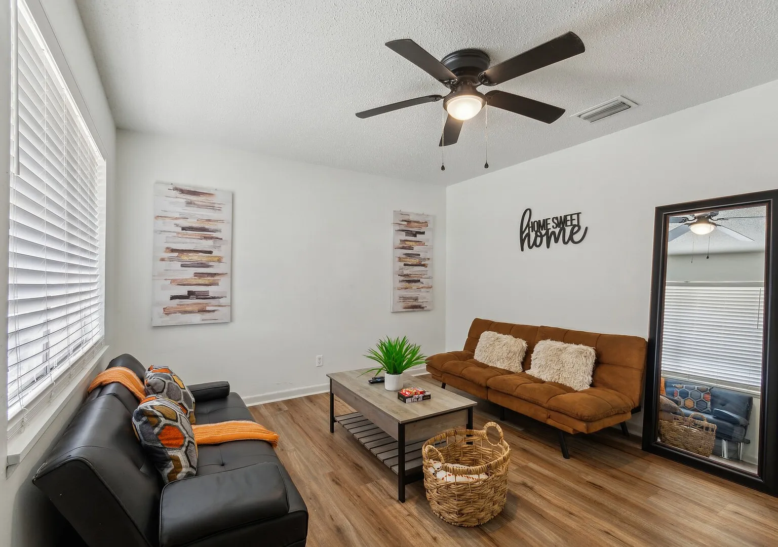 Midtown Serenity 3 — Photo 1