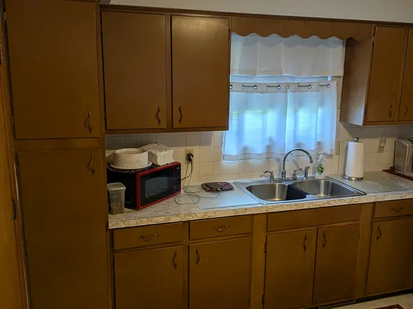 232 Sippo Ave NW, Massillon, OH 44646