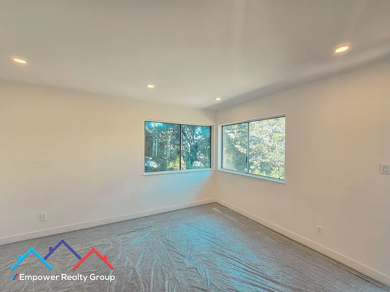 1512 Mozart St #F — Photo 4