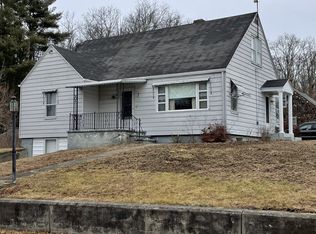 7 Whittemore Rd, North Grosvenordale, CT 06255