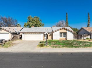 944 Murphy Dr, Lemoore, CA 93245