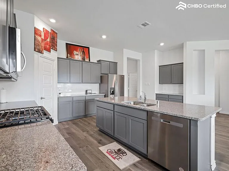 1505 Estivella Dr — Photo 12
