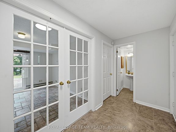 5th image of 18 Arbordale Cres