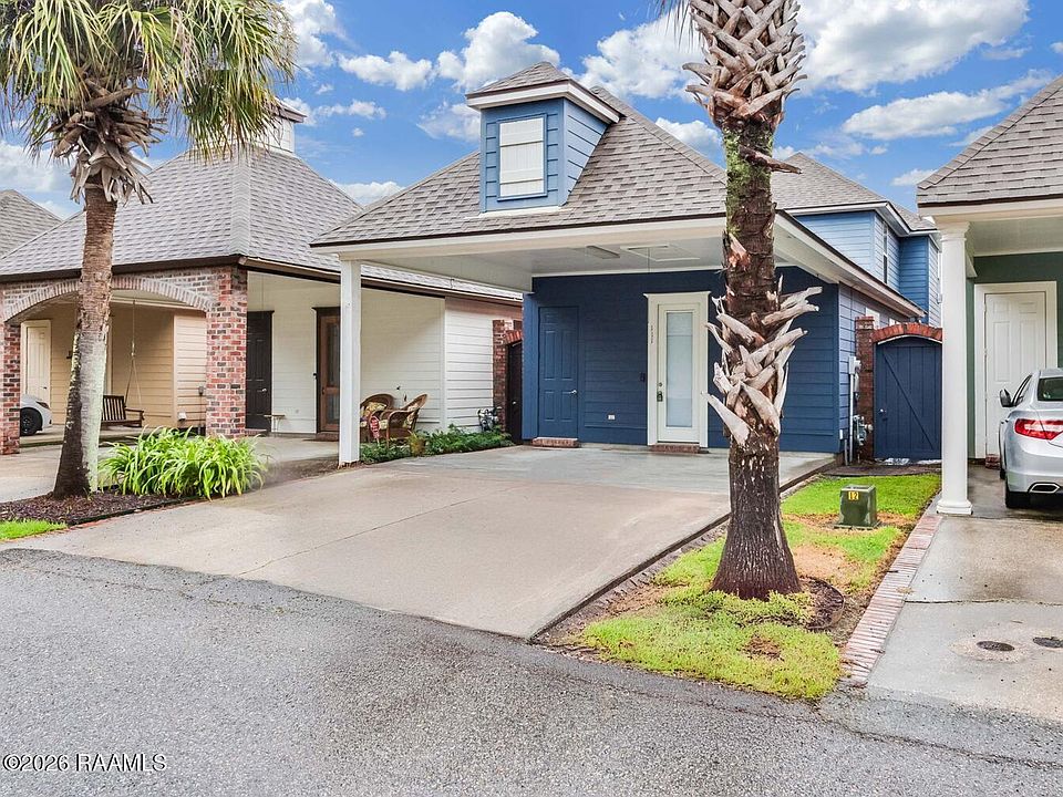 1st image of 111 Coconut Grove Cir