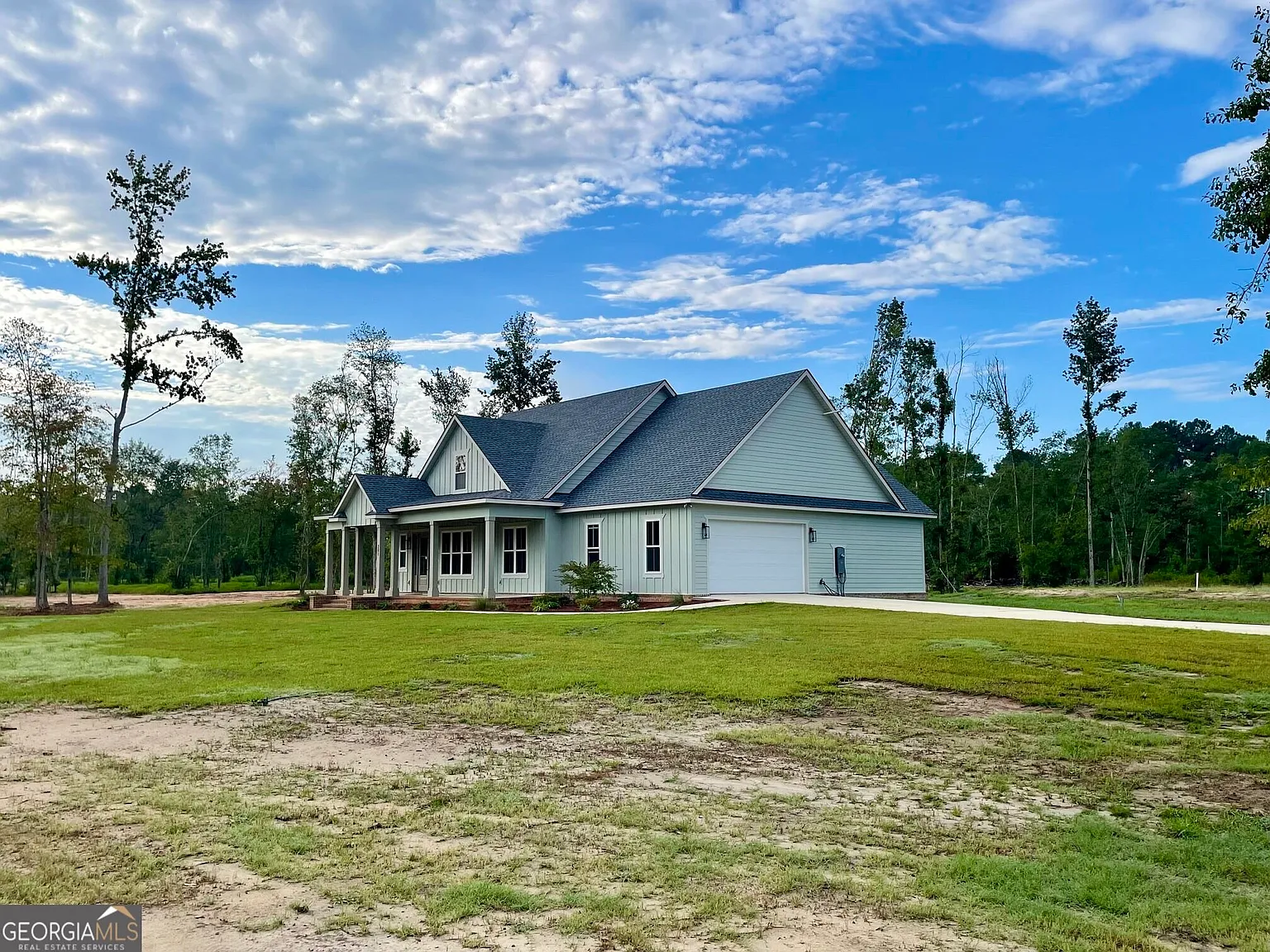 4 bed, 3.0 bath, 2832 sqft, $3,500 — Photo 4