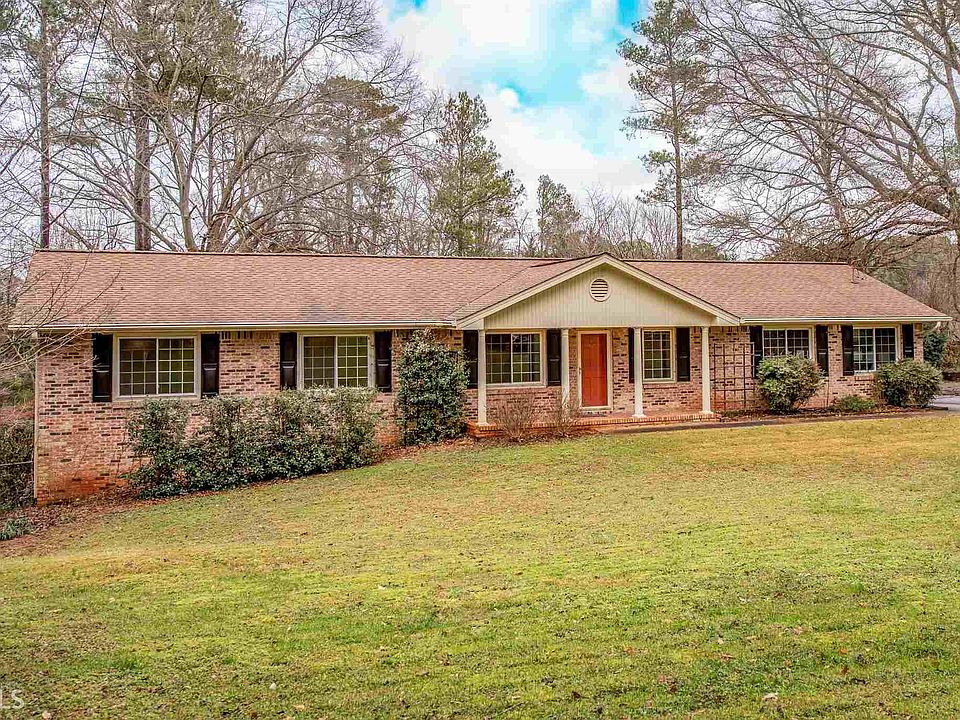 1st image of 1602 Pine Cir