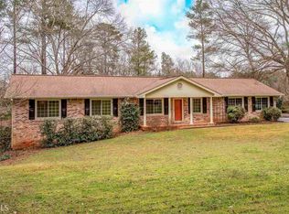 1602 Pine Cir, Lawrenceville, GA 30044