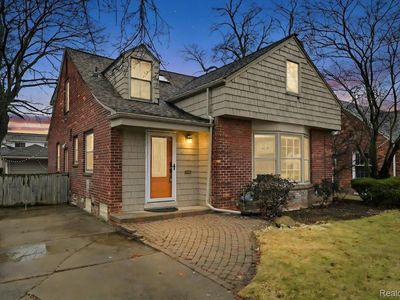 431 Colonial Ct, Grosse Pointe Farms, MI, 48236