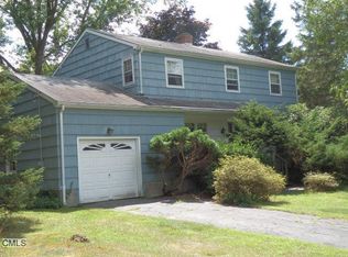 45 Longview Rd, Monroe, CT 06468