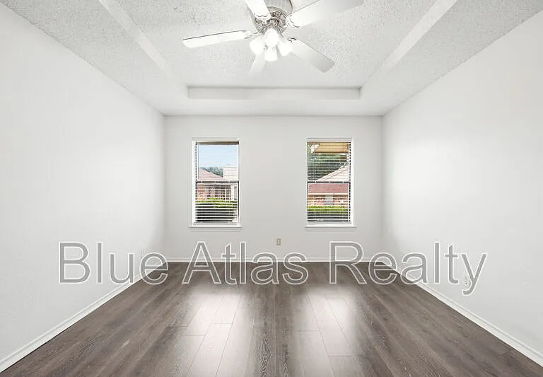 916 Hilltop Dr #A — Photo 9
