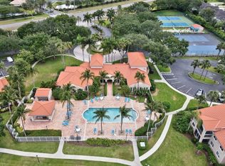 1590 S 42nd Cir APT 207, Vero Beach, FL 32967