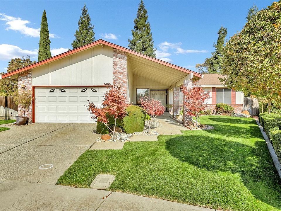1st image of 2433 Angel Dr