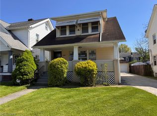13820 S Parkway Dr, Garfield Heights, OH 44105