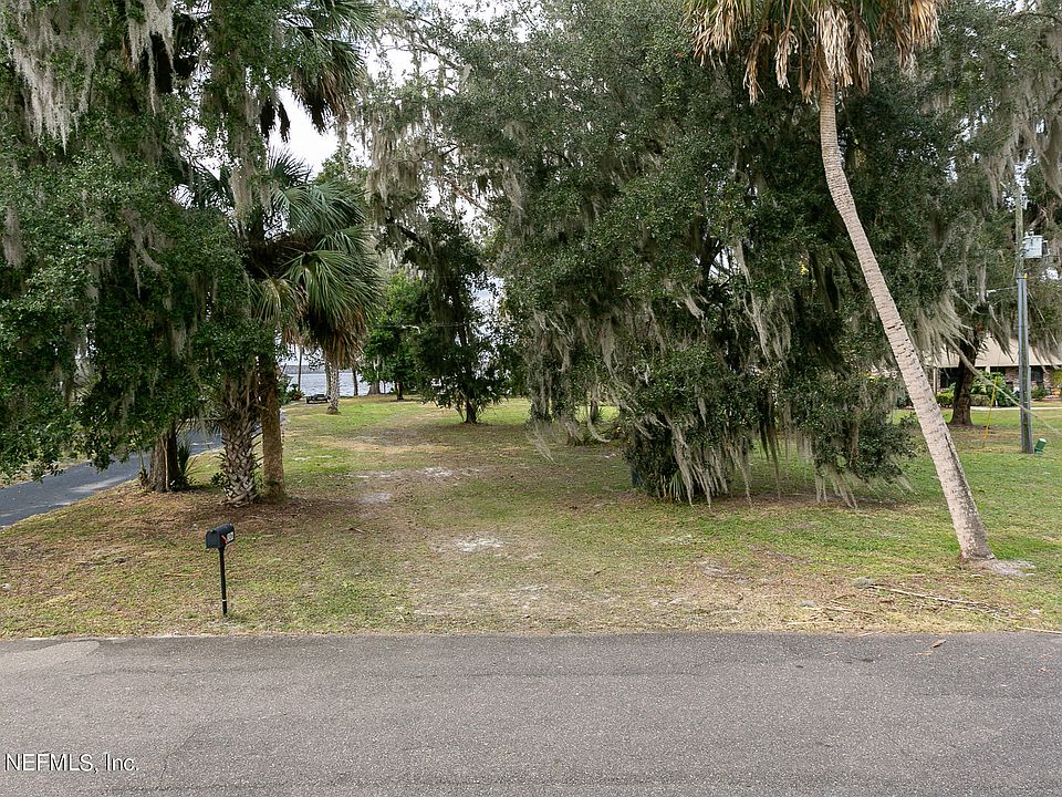 1st image of 306 Moonstone Dr E