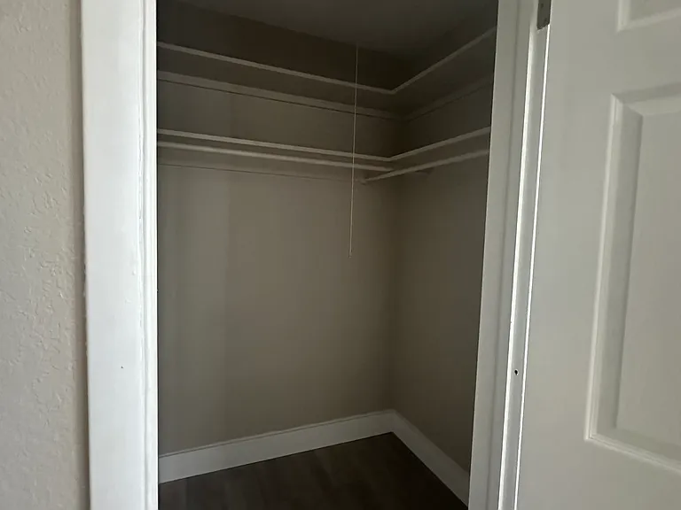 7112 S Shore Dr S — Photo 28