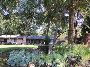 530 N Trout Lake Dr, Sanger, CA 93657