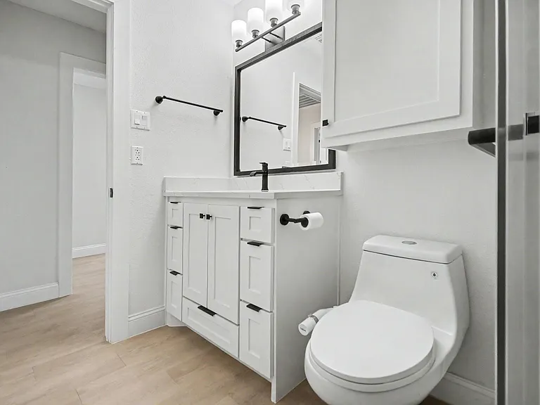 9323 Meadowbriar Ln — Photo 25