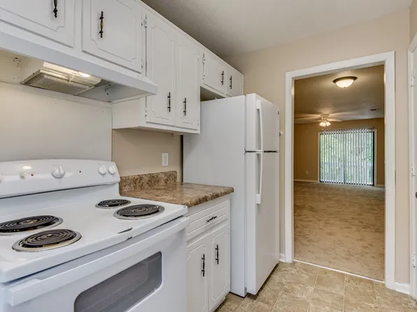 3510 Woodlake Rd, Hephzibah, GA
