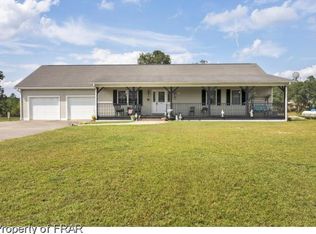 5253 Lobelia Rd, Vass, NC 28394