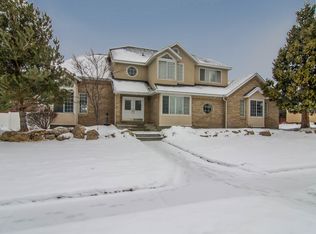 10853 S High Ridge Ln, Sandy, UT 84092