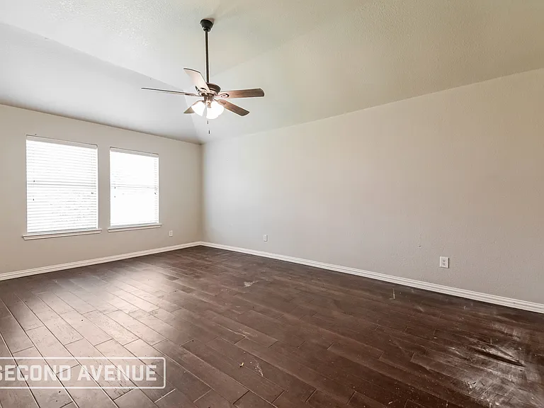 2121 Juniper Dr — Photo 9