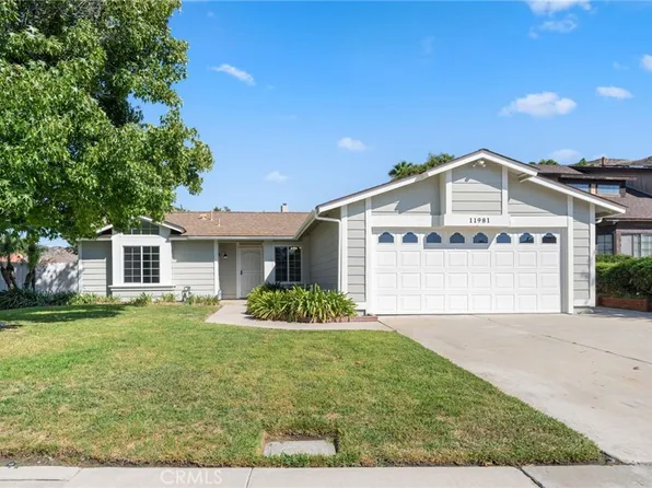 11981 Kenwood Dr, Fontana, CA 92337