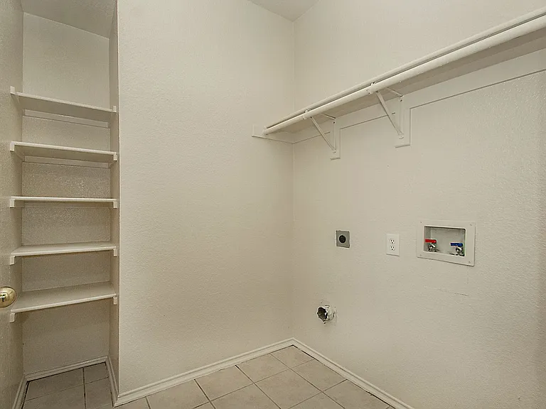 5809 Deer Run Dr — Photo 25