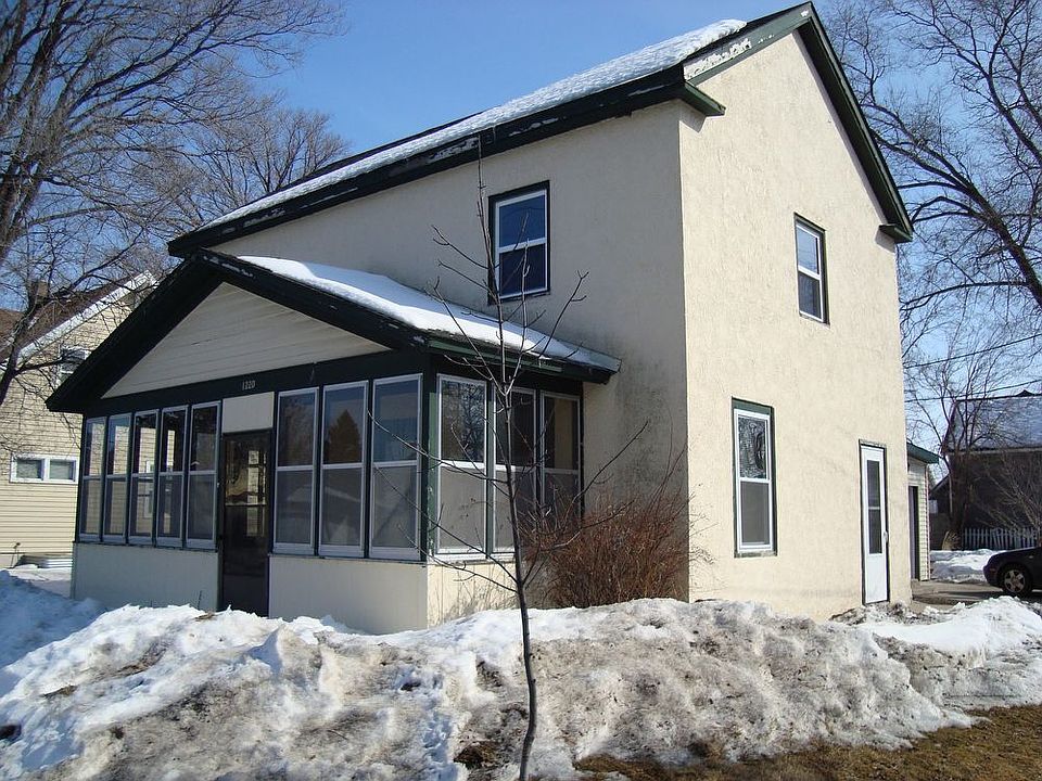 1st image of 1220 2nd St N