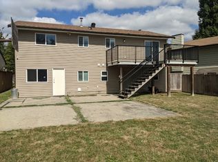 19454 62a Ave #1A, Surrey, BC V3S7L7