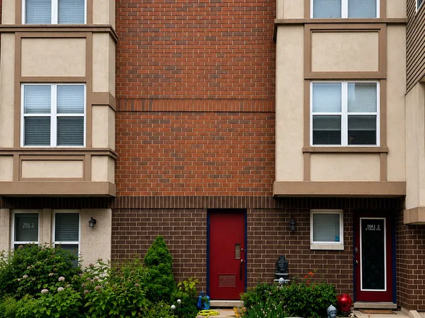 2011 W Chase Ave APT 2, Chicago, IL 60645