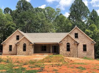 4695 Warner Rd, Pfafftown, NC 27040