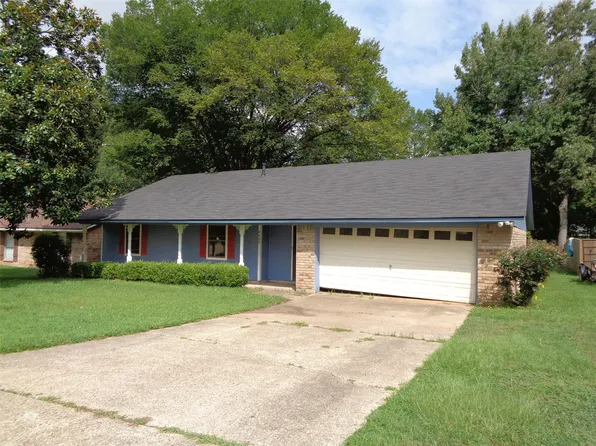8429 Edgewood Dr, Haughton, LA 71037