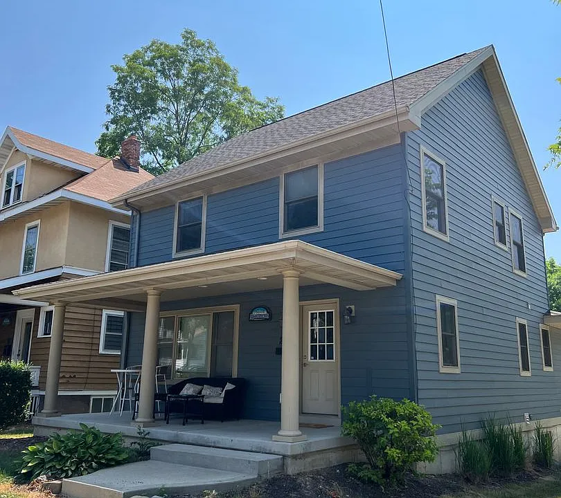 2021 Monroe St