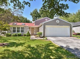2085 Navarone Dr, Naperville, IL 60565