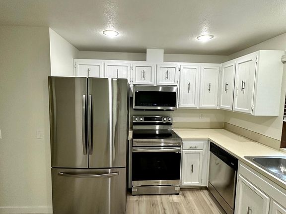 2nd image of 5904 228th St SE