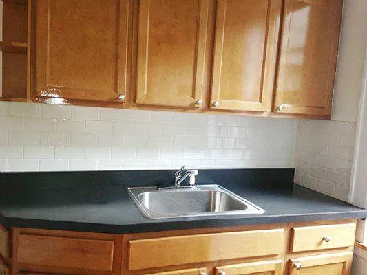 Rented by Axxess Realty Group | media 9