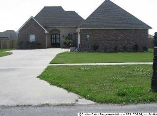 3241 River Landing Dr, Addis, LA 70710