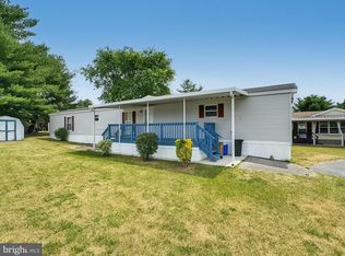 106 Honey Locust Cir, Dover, PA