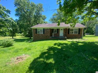 125 Hilltop St, Cadiz, KY 42211