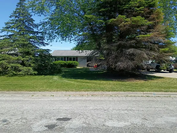 2932 Clayburn Rd, Saginaw, MI 48603