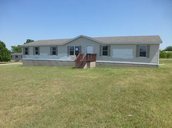 5712 Kentucky St, Joshua, TX 76058