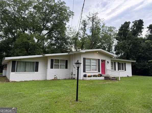 2416 Melanna Dr, Tifton, GA 31793