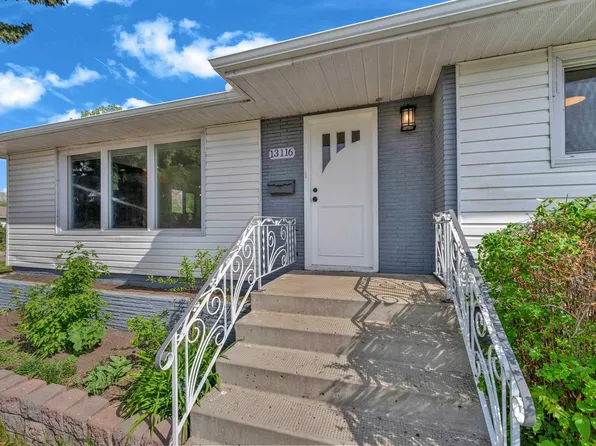 13116 128a Ave NW, Edmonton, AB T5L 3H9