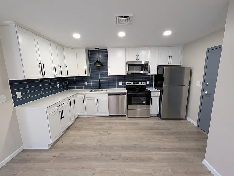 19 Terrel Dr #13 — Photo 5