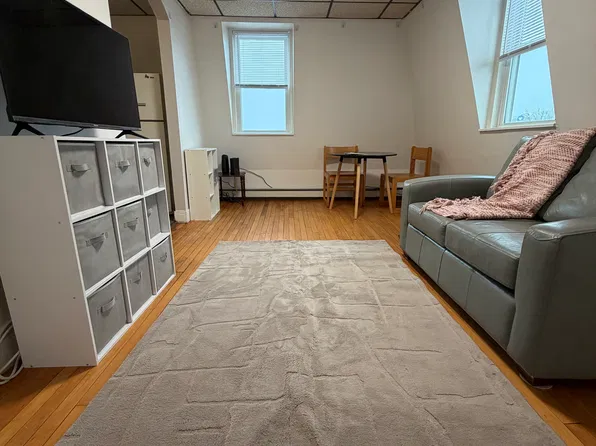 363 Main St #6, Lewiston, ME 04240