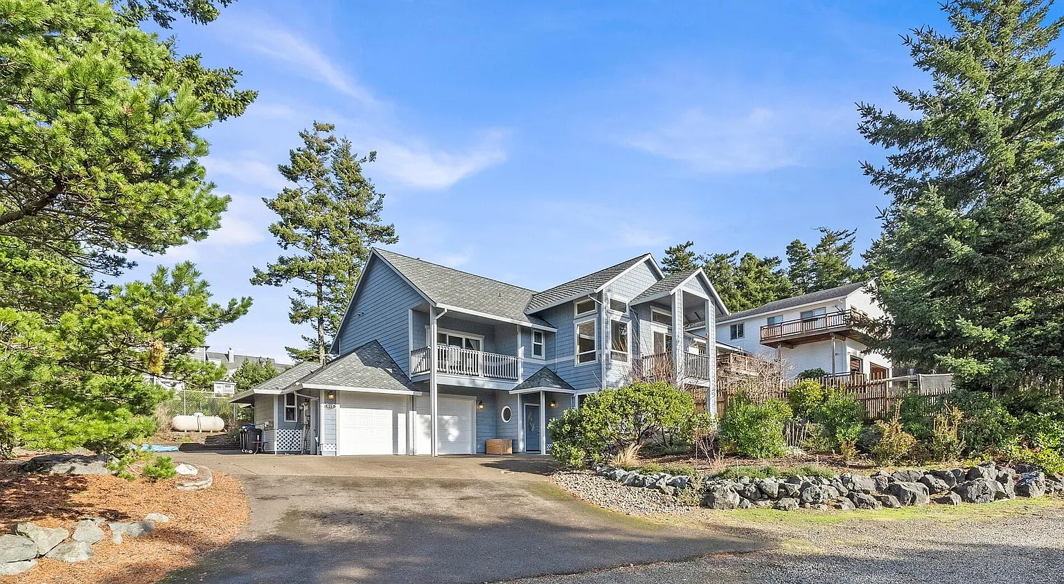 615 Avalon Way photo 1