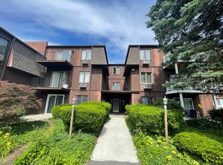 136 Deer Hill Ave #B11, Danbury, CT 06810