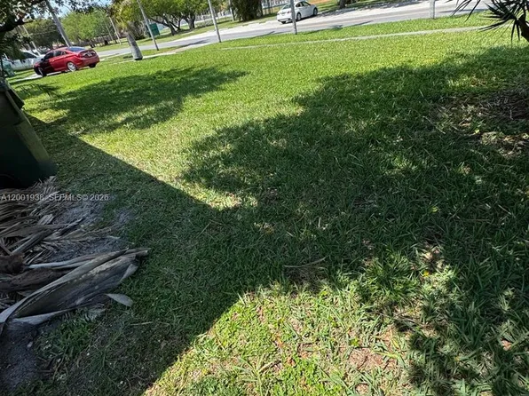 91 Fronton Blvd, Dania, FL 33004