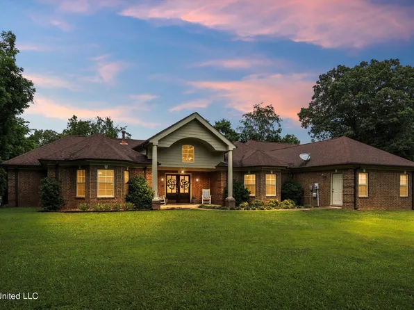 4392 Sunset Rd, Nesbit, MS 38651